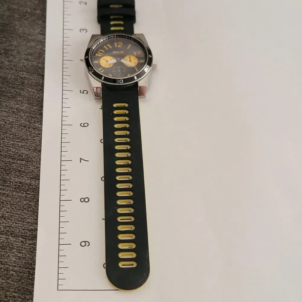 Vintage Relic ZR-15568 Mens Watch Steel Case Black Yellow Dial Silicone Strap